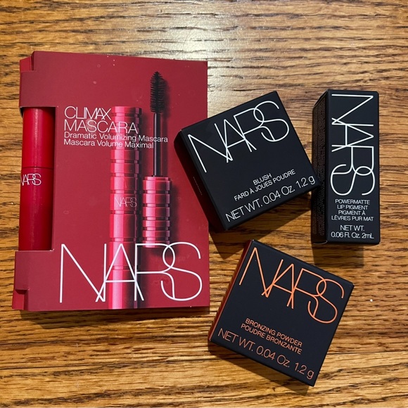 NWT 4 for 1 Price Mini Blush Lip Mascara Bronzer - Picture 2 of 12